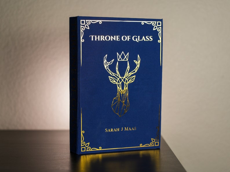 Throne of Glass by Sarah J Maas Rebind
