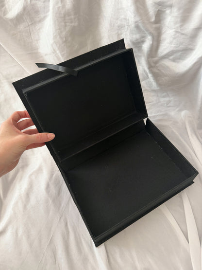 Clamshell Book Box