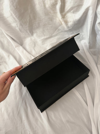 Clamshell Book Box